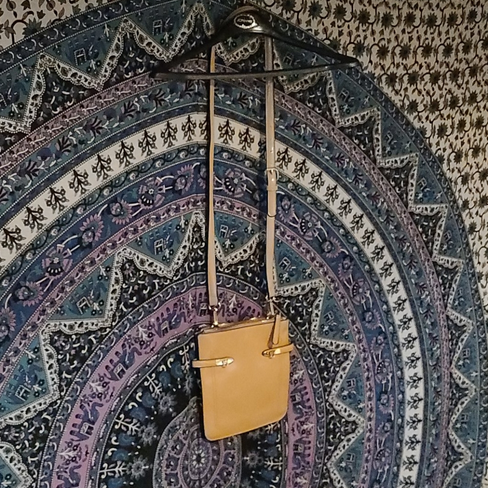 Purse - Picture 2 of 5